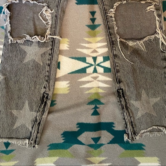 One Teaspoon x Free People jeans. - Picture 2 of 2